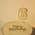 Свеча Цифра, 3 Золотой кант, на шпажке, Белый, с блестками, 4,5*5 + 7 см, 1 шт. с держат., 803083