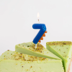 Свеча Цифра, 7 Динозаврик, 3,5*4,5 + 2,5 см, 1 шт. с держат., 639277