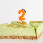 Свеча Цифра, 2 Динозаврик, 3,5*4,5 + 2,5 см, 1 шт. с держат., 639272