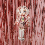 Шар (14''/36 см) Мини-фигура, Белла Паркер, 1 шт., 902884