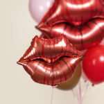 Шар с клапаном (16''/41 см) Мини-фигура, Губы, Поцелуй, 1 шт., 27034