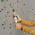 Пневмохлопушка (9/20 см), Бутылка Пиво, Квадраты фольга, Зеленый/Золото, 1 шт., 723040